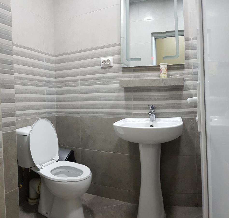 Guest House 15A Kutaiszi Kültér fotó