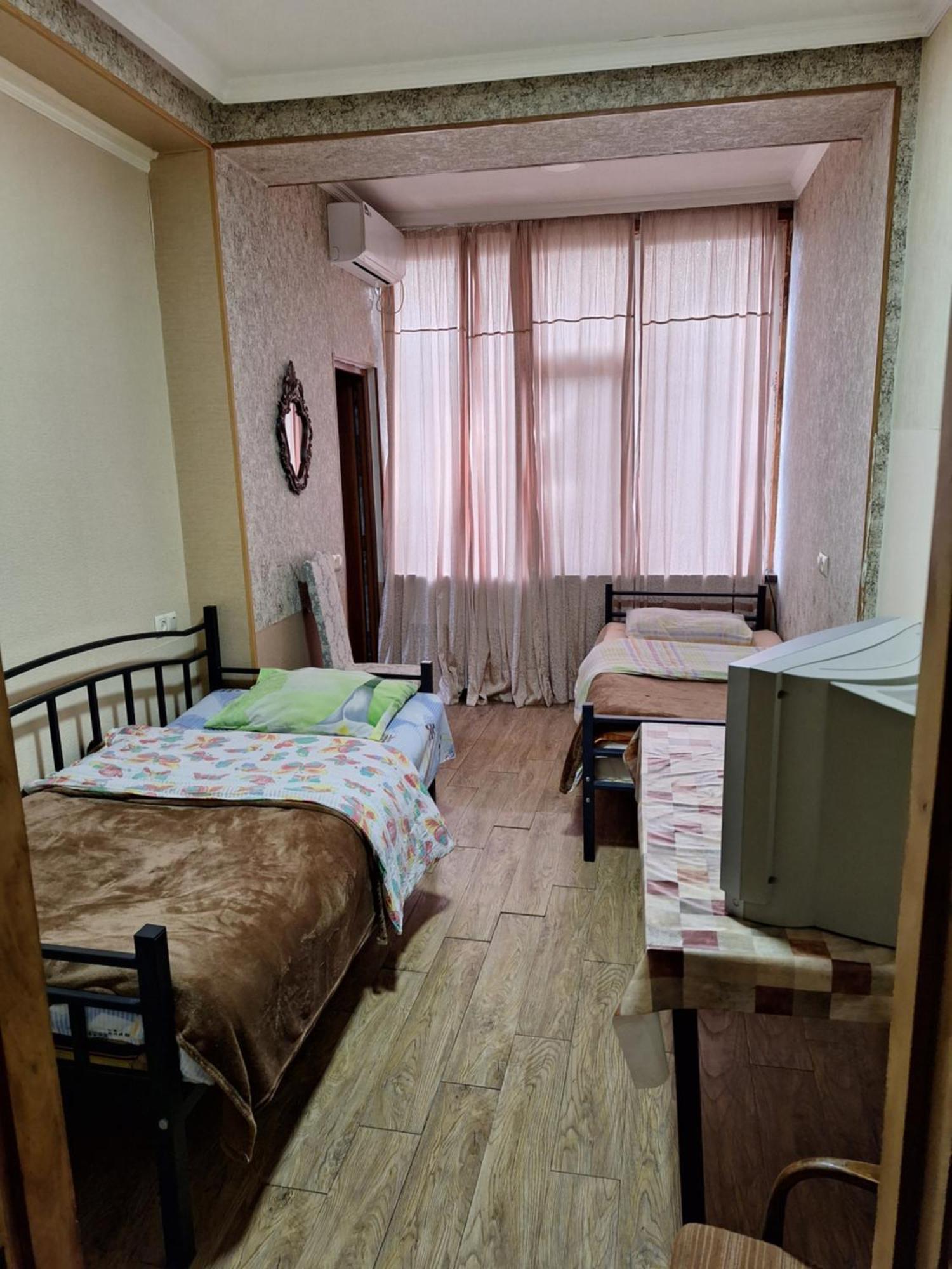 Guest House 15A Kutaiszi Kültér fotó