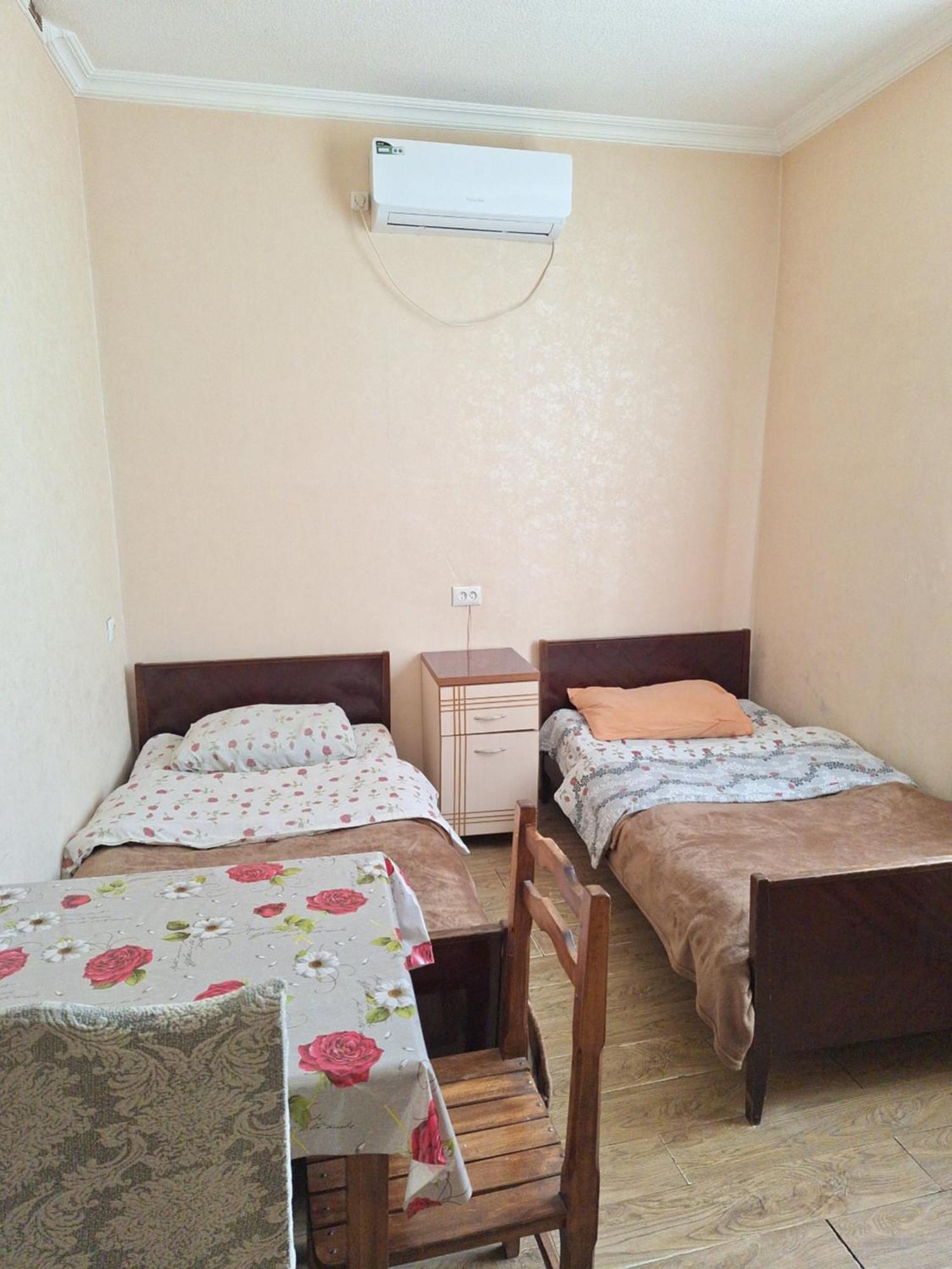 Guest House 15A Kutaiszi Kültér fotó