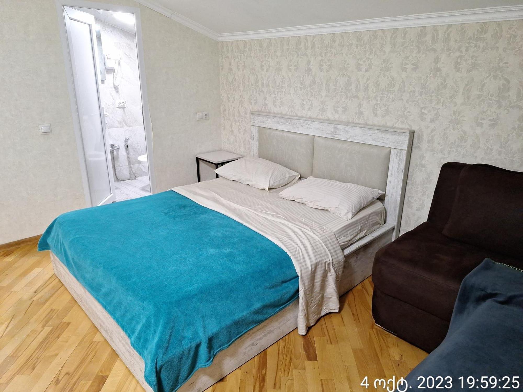 Guest House 15A Kutaiszi Kültér fotó