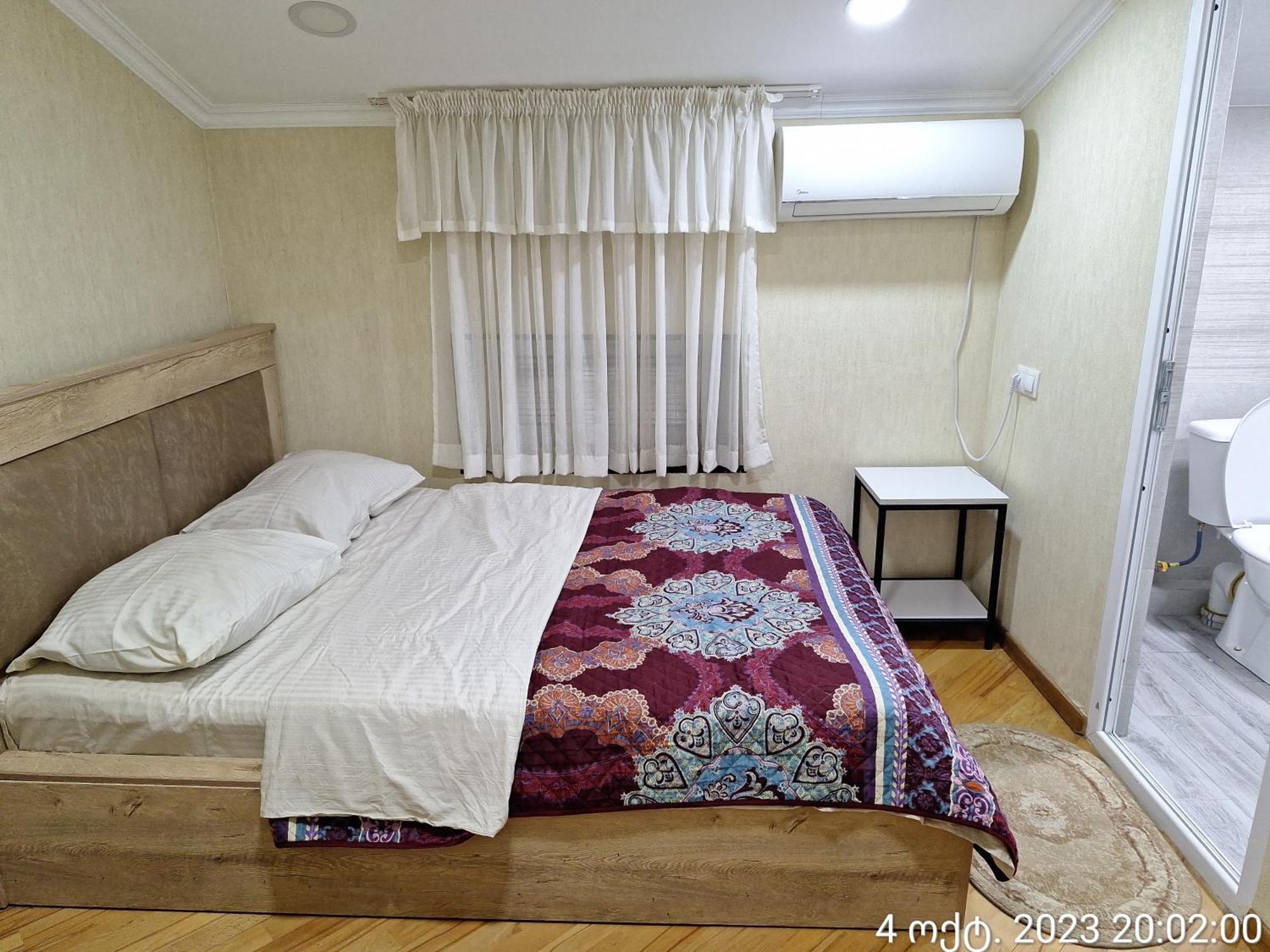 Guest House 15A Kutaiszi Kültér fotó
