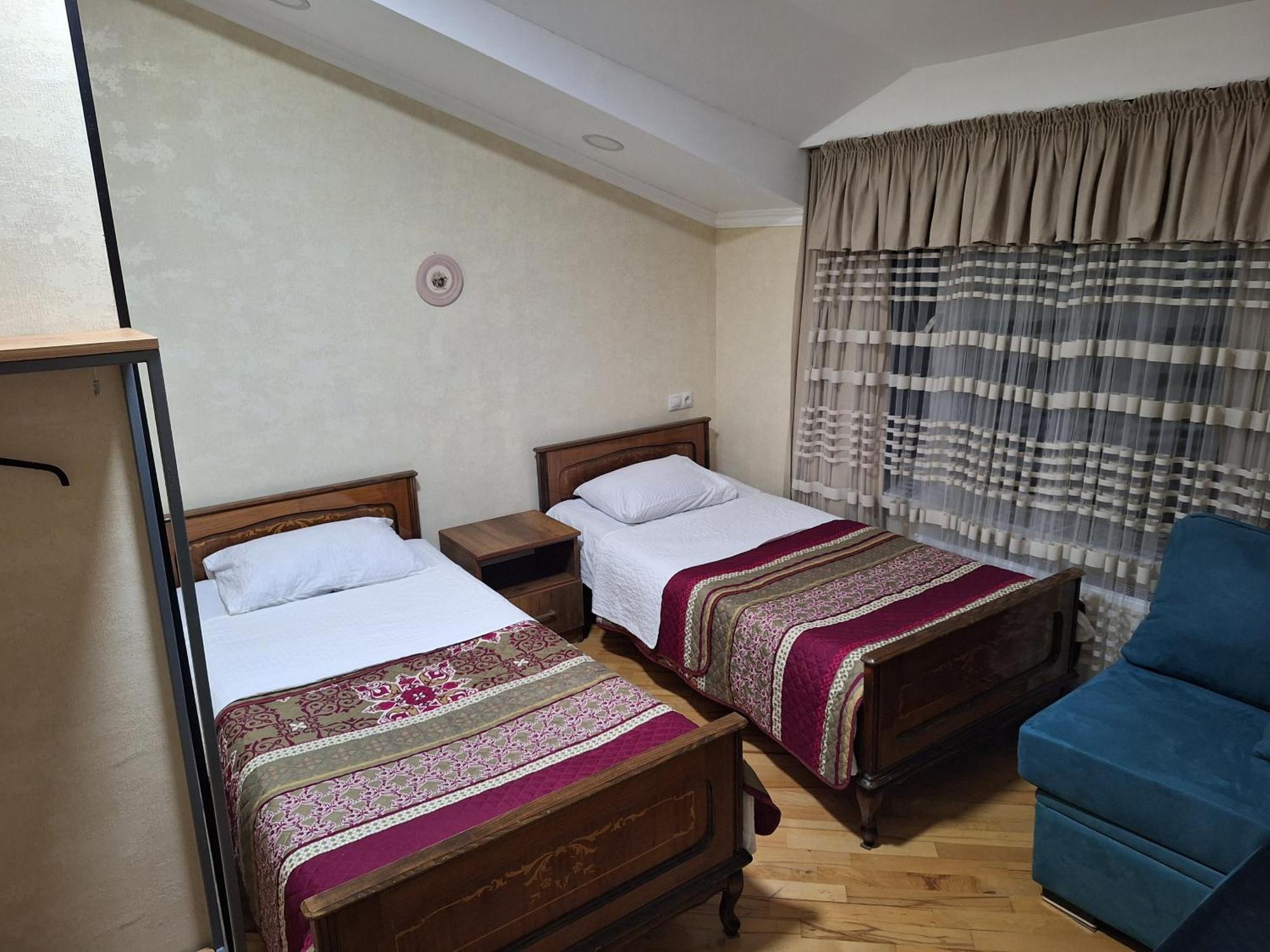 Guest House 15A Kutaiszi Kültér fotó