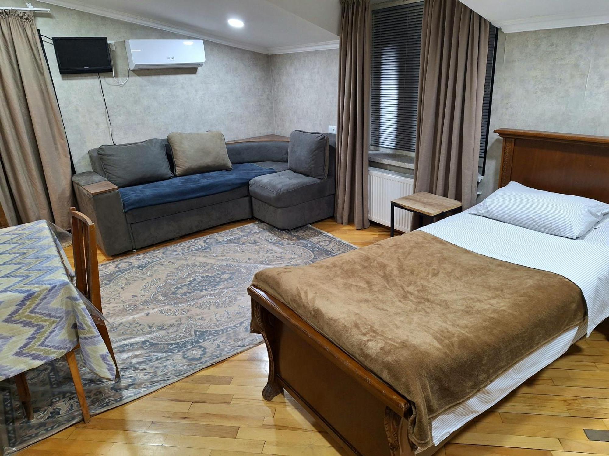 Guest House 15A Kutaiszi Kültér fotó